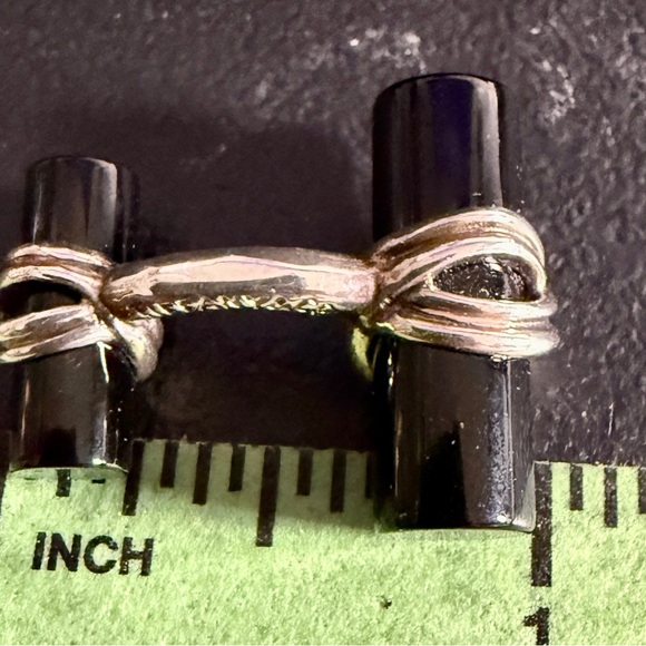 Tiffany & Co. Black Onyx Sterling Cuff Links w/box - Picture 5 of 5